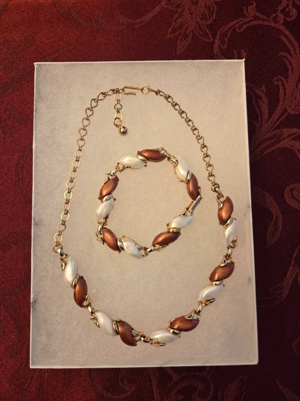 Vintage Necklace & Bracelet Set